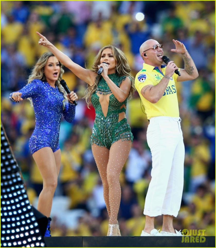 jennifer-lopez-performs-at-world-cup-2014-opening-ceremony-with-pitbull-claudia-leitte-03